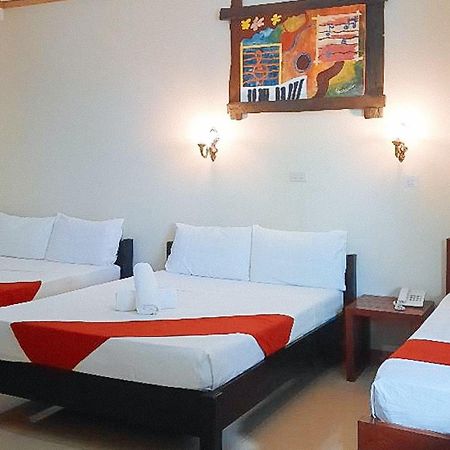 Reddoorz At New Casamila Hotel Palawan Puerto Princesa Eksteriør billede