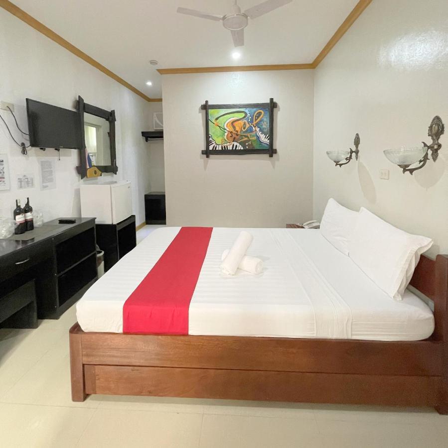 Reddoorz At New Casamila Hotel Palawan Puerto Princesa Eksteriør billede